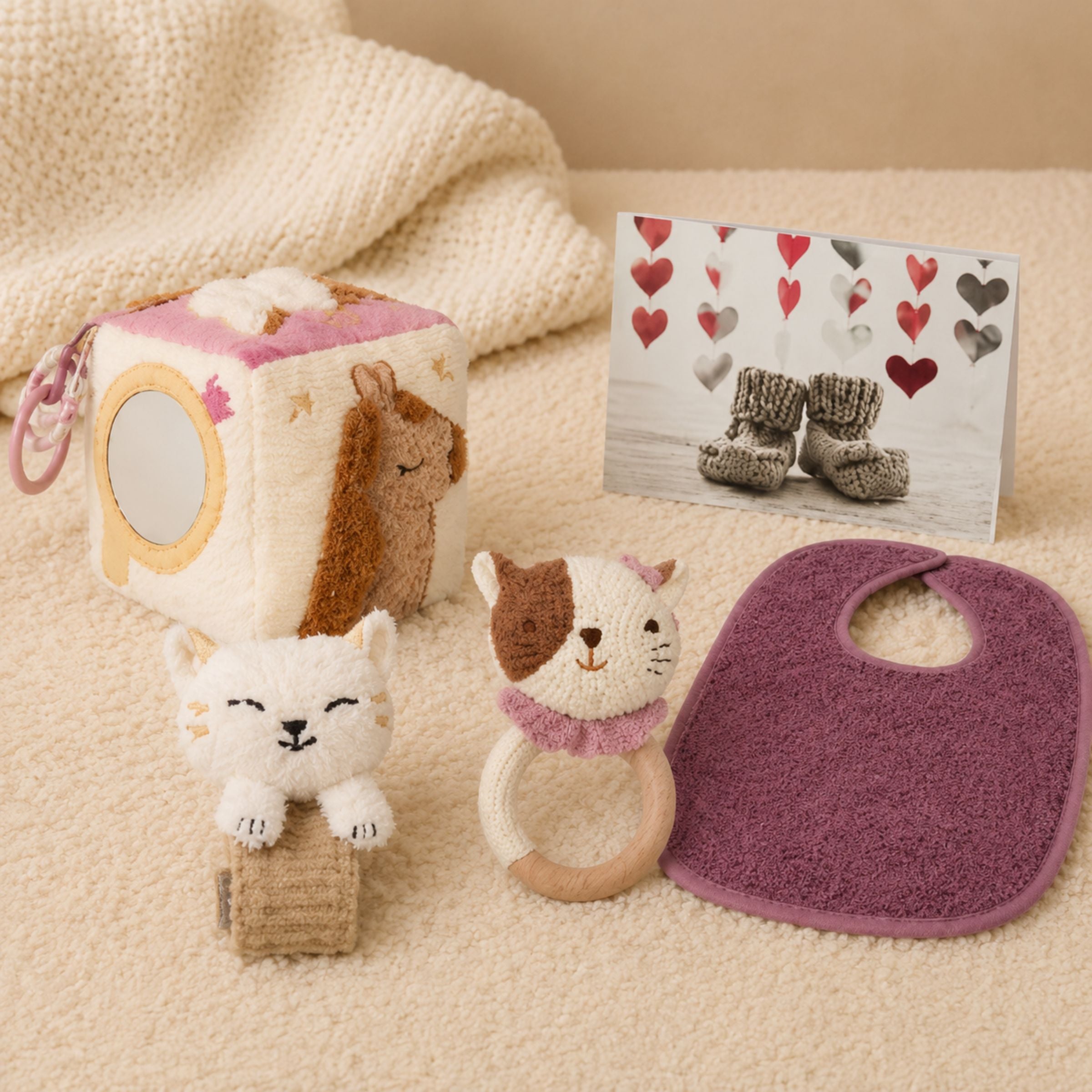 Geschenkset zur Geburt Jill – Poncho-Set