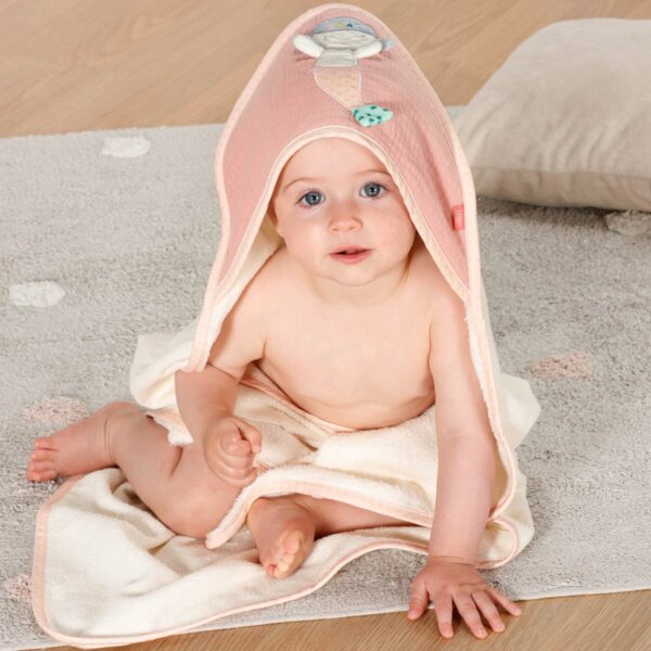 Fehn Kapuzenbadetuch Meerjungfrau mit eingewickeltem Baby