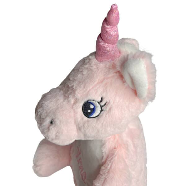 Personalisiertes Stofftier Einhorn mit Blick auf die linke Seite