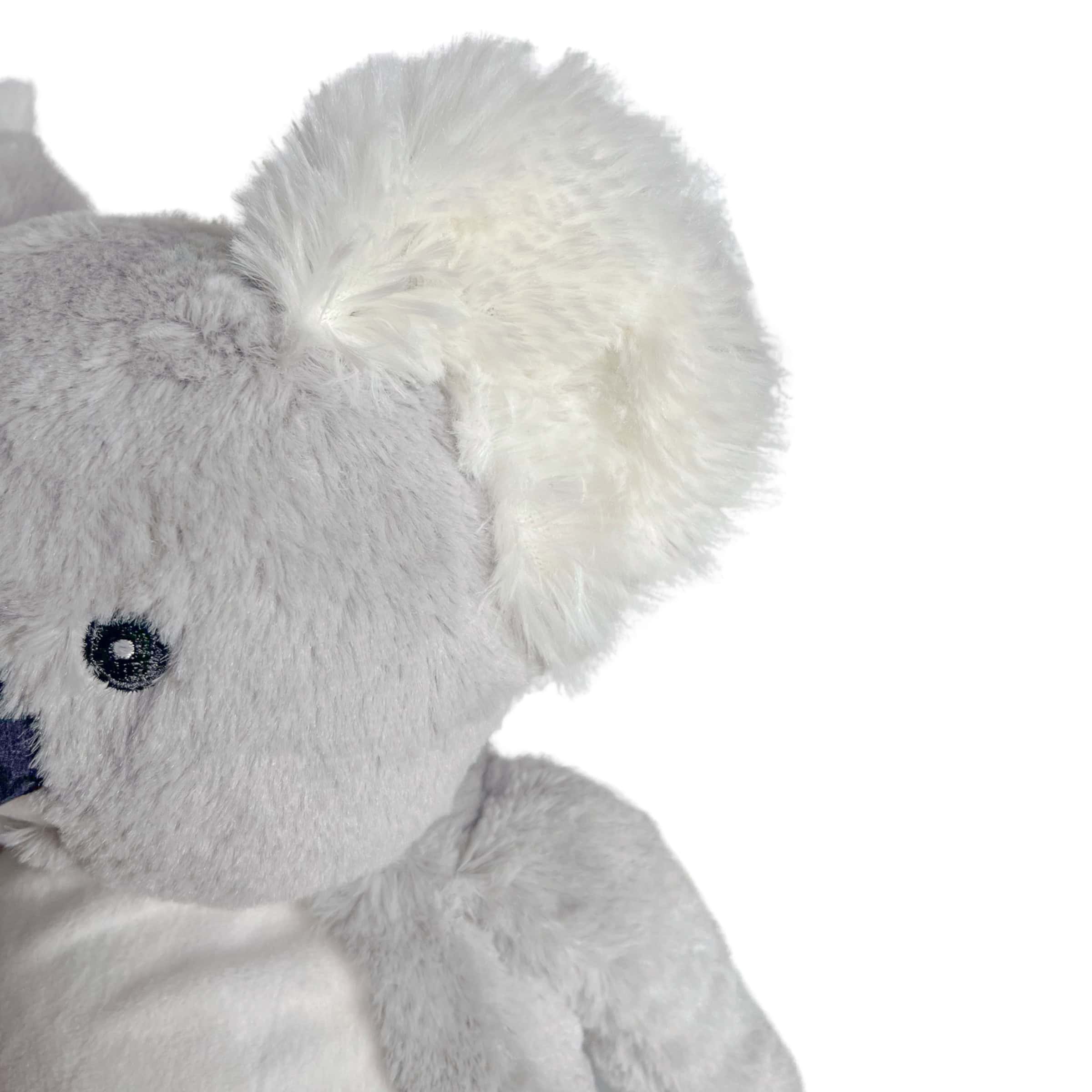 Personalisiertes Kuscheltier Koala Bär mit Blick auf die Ohren