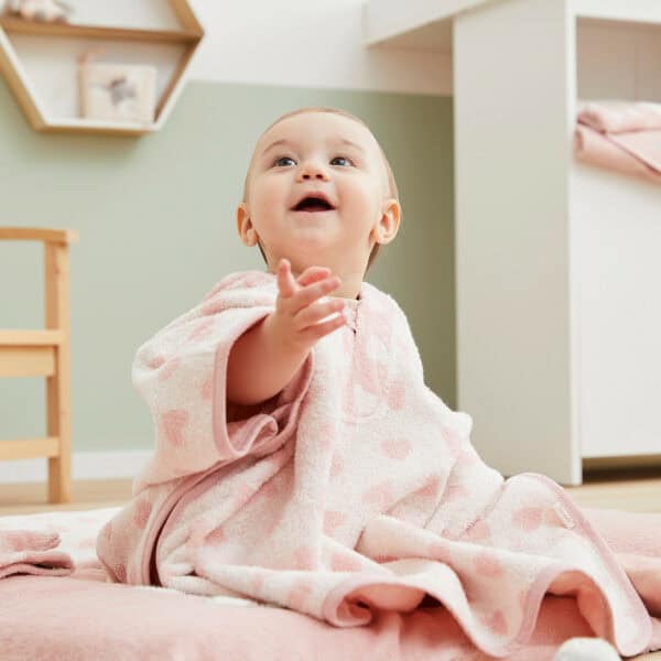 Sterntaler Poncho Esel Emmi Girl mit lachendem Baby