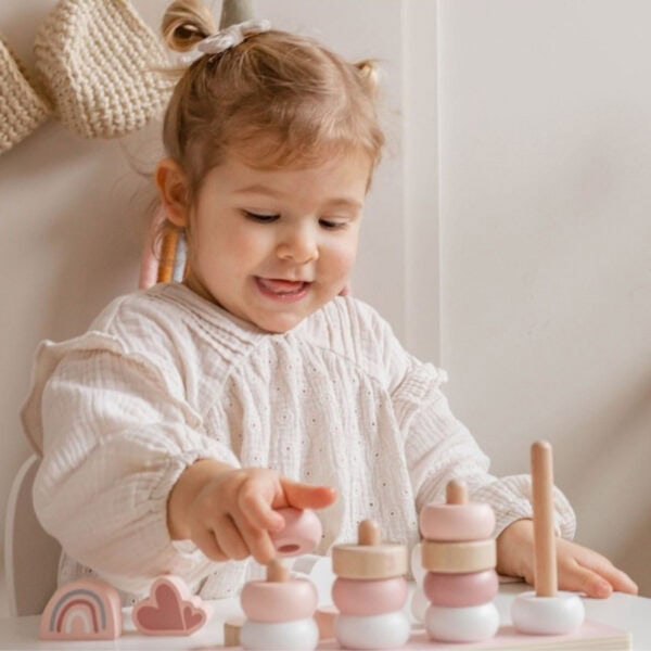 Label Label Holz Steckspiel Ringe rosa Kind