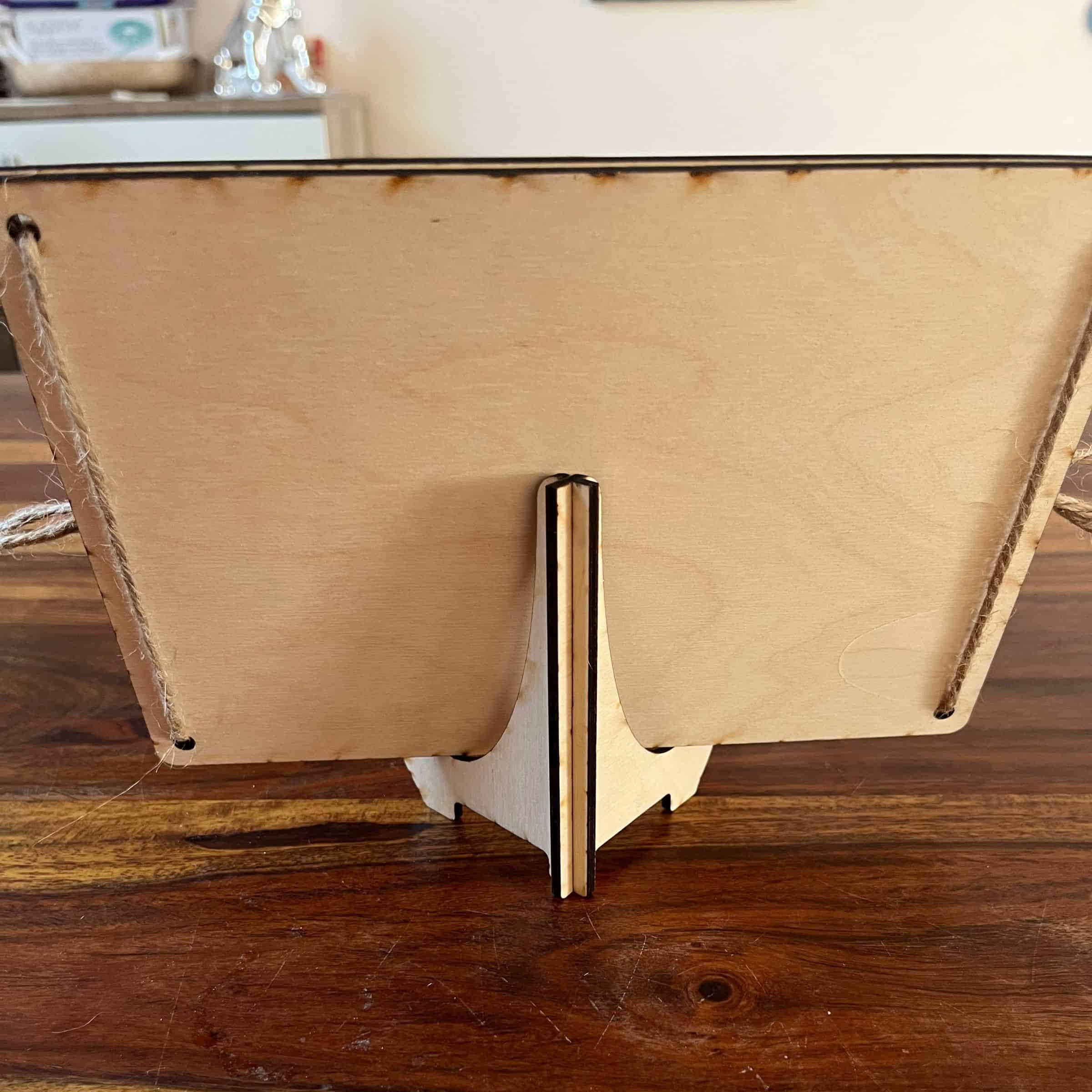 Geldgeschenk zur Hochzeit aus Holz „zwei Menschen“ inkl. Aufsteller - Image 10