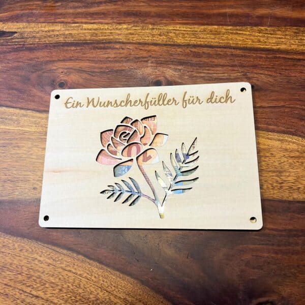 geldgeschenk-holzkarten-rose-befuellt