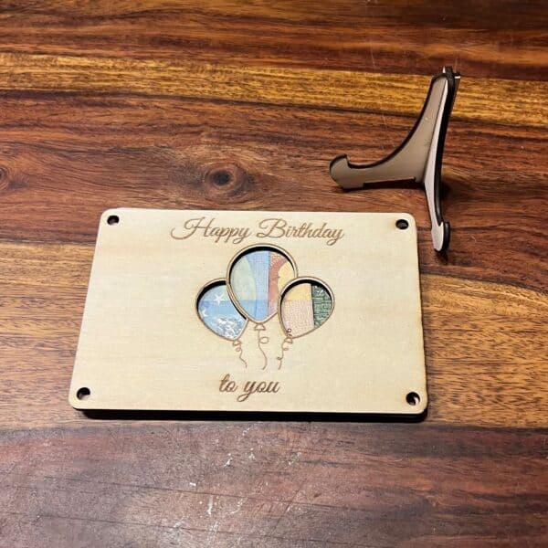 geldgeschenkkarte-holz-ballon-befuellt