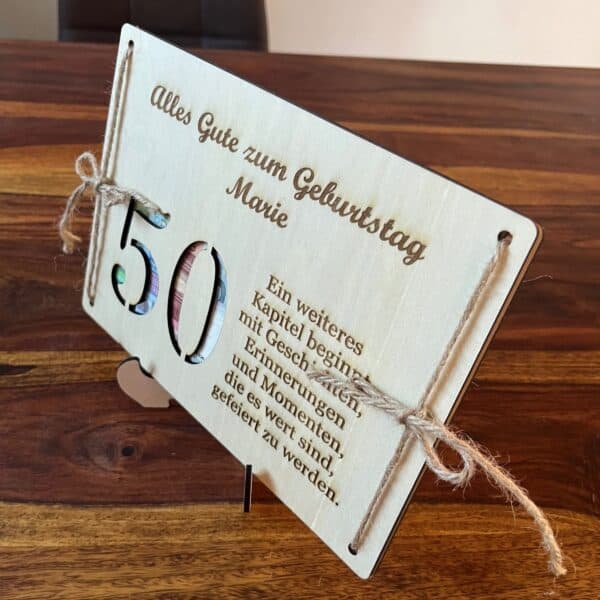 holzgeschenkkarte-geburtstag-klassisch-seitlich