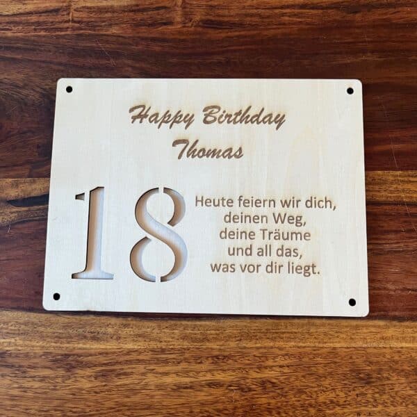 holzgeschenkkarte-geburtstag-modern-zusammengelegt
