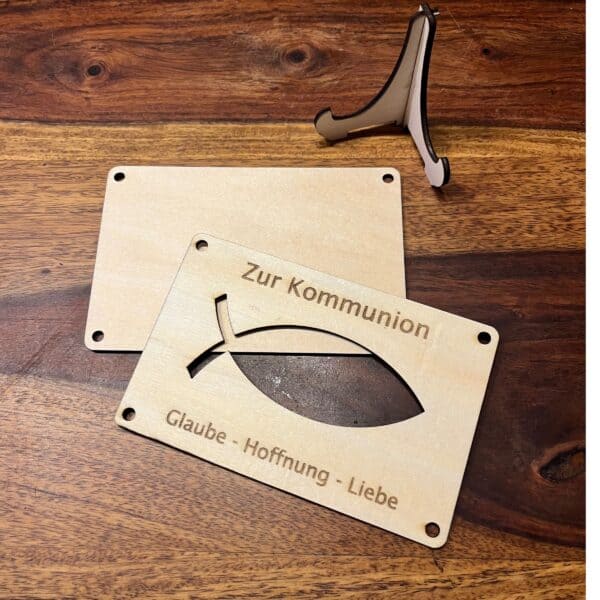 holzgeschenkkarte-kommunion-fisch-platten